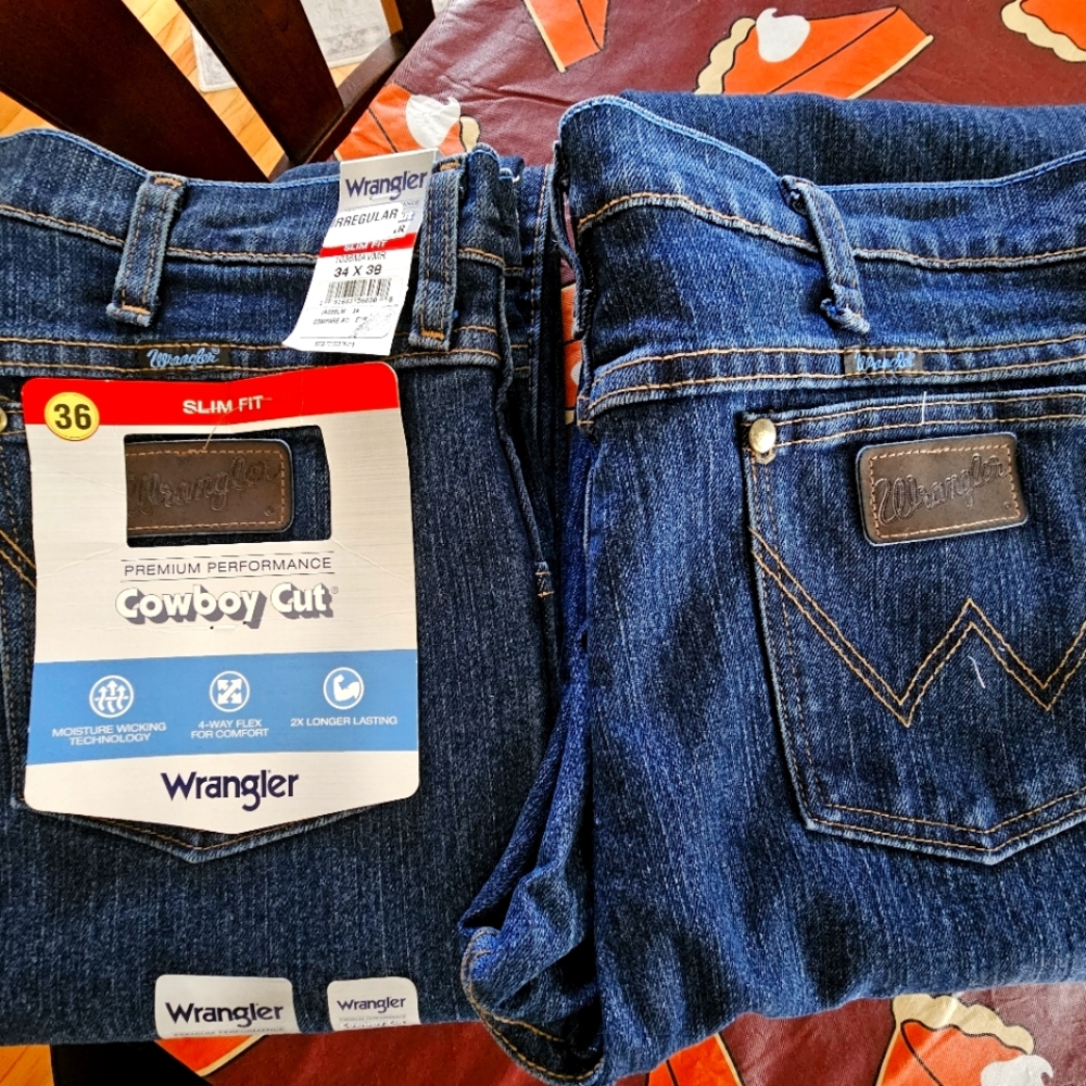2 pair 34x38 Wranglers Cowboy Cut